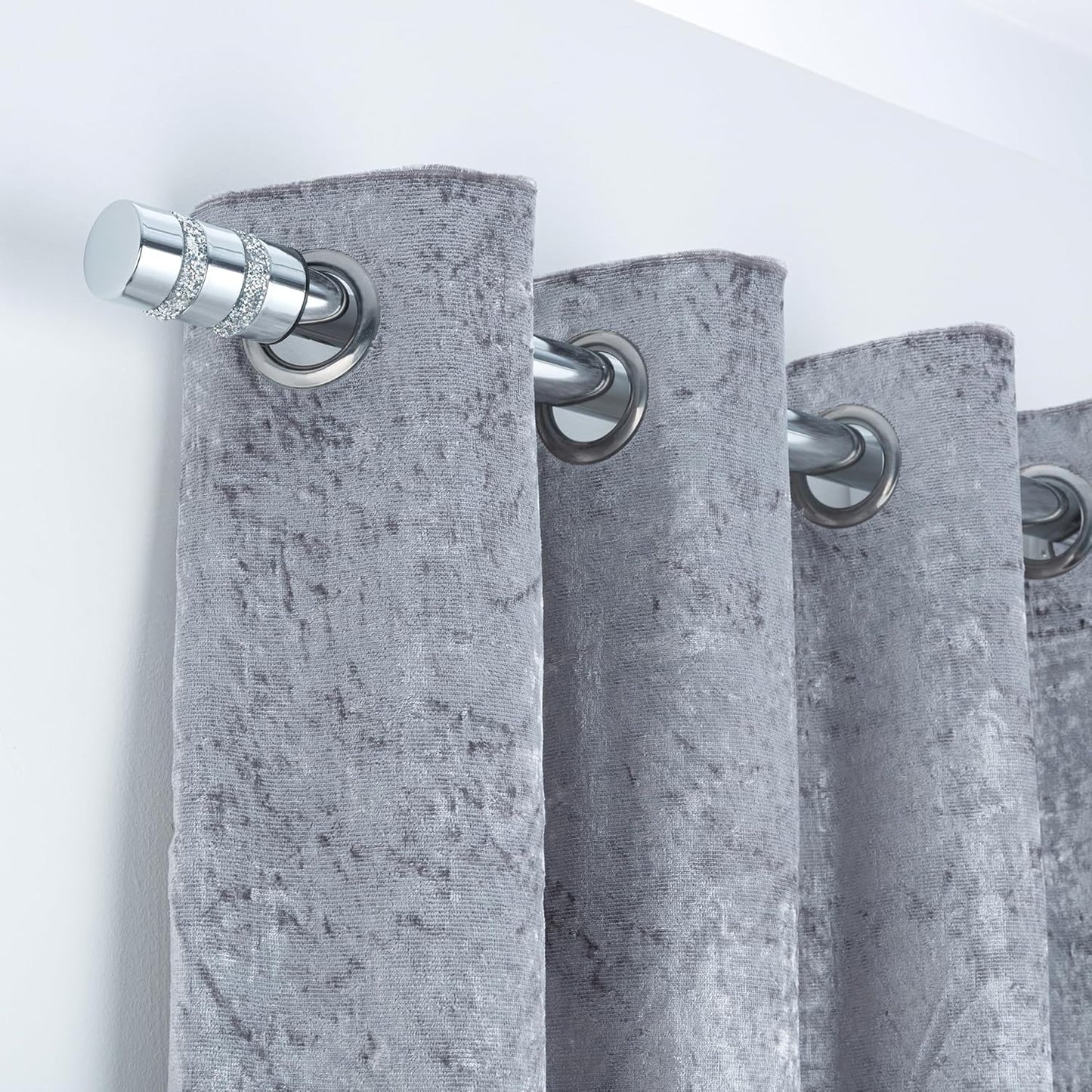 Diamante Barrel Metal Extendable Curtain Pole With Rings and Fittings, In a Variety of Colours and Sizes (25/28mm)