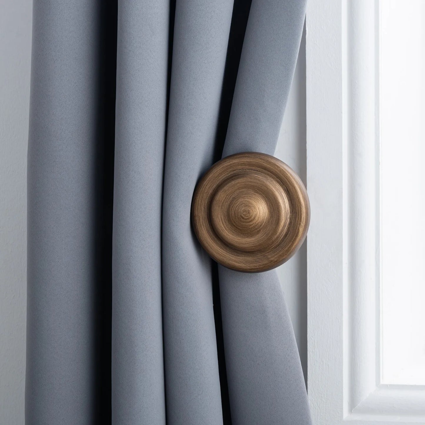 Ribbed Wooden Curtain Pole with Rings and Fittings 35mm - Antique Gold