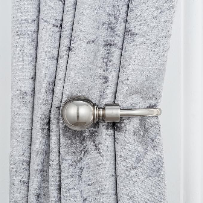Plain Round Ball Metal Extendable Curtain Pole with Rings and Fittings (25/28mm)