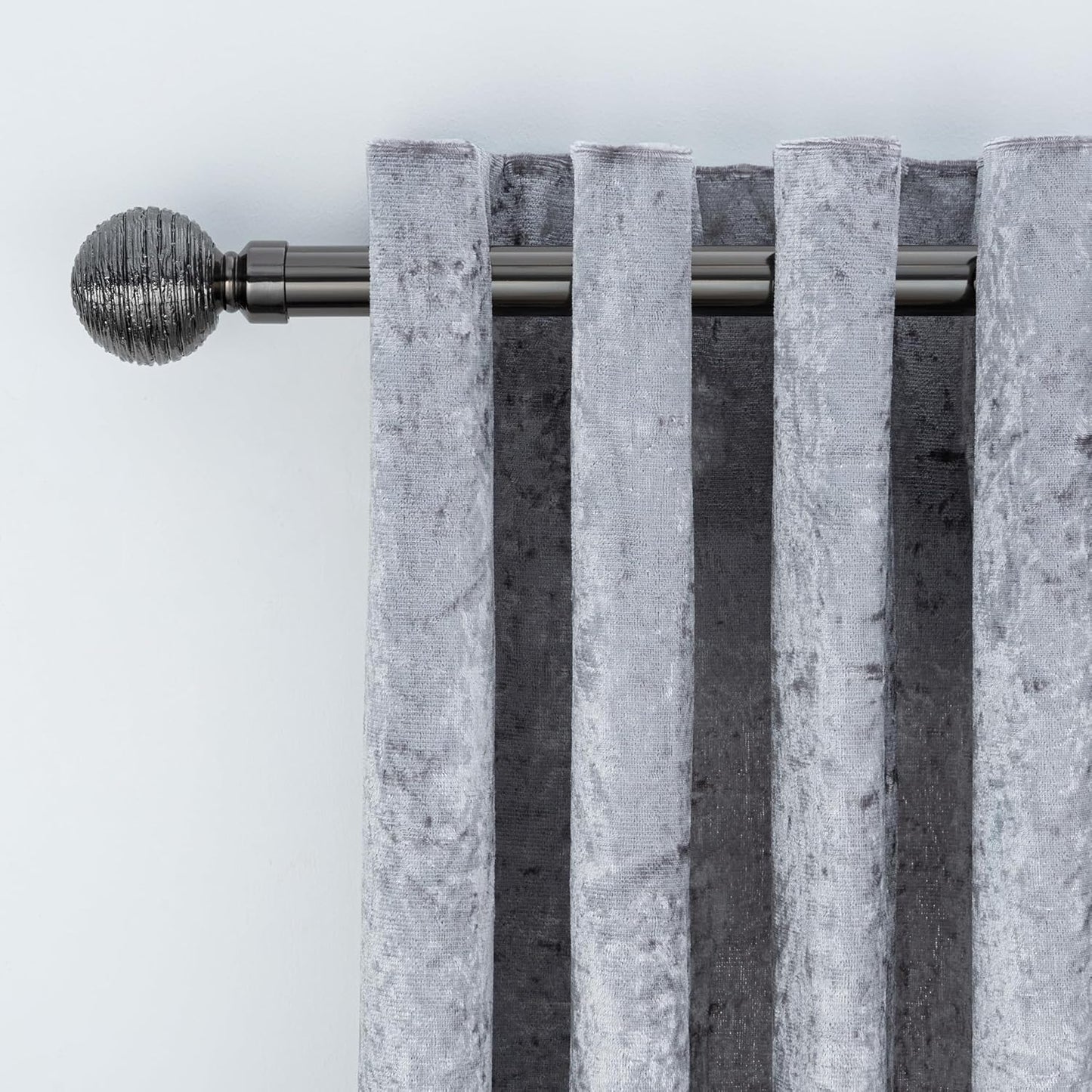 Etched Ball Metal Extendable Curtain Pole With Rings and Fittings (25/28mm)