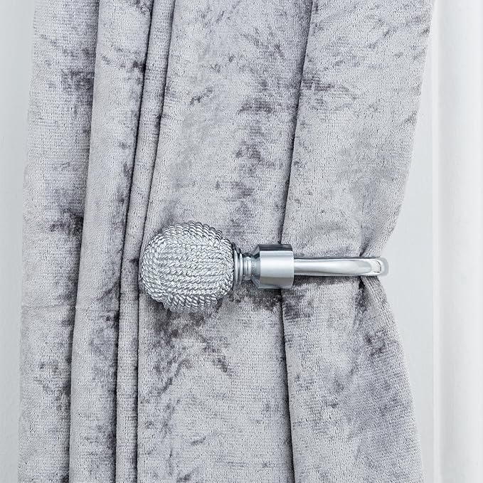 Knotted Ball Metal Extendable Curtain Pole With Rings and Fittings (25-28mm)